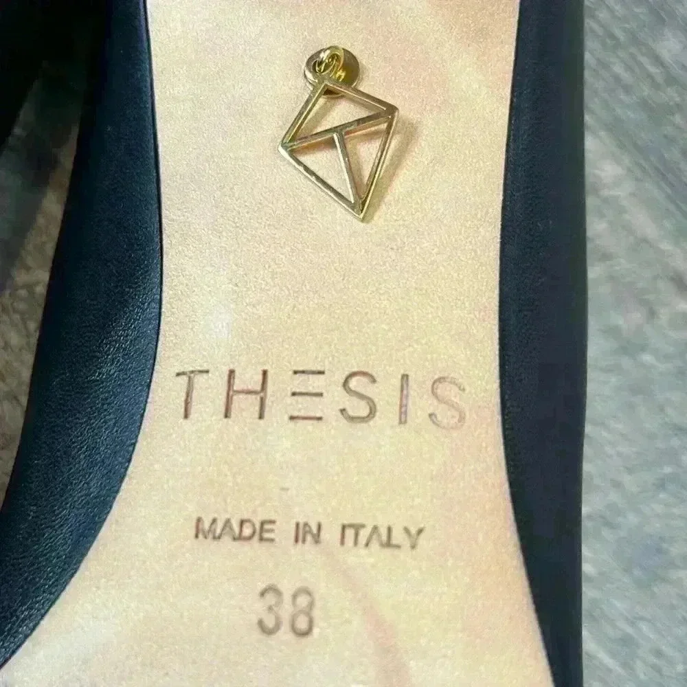 Thesis Couture Eve Classic Pump Designer Heels Black Leather Size EU 38 US 7.5